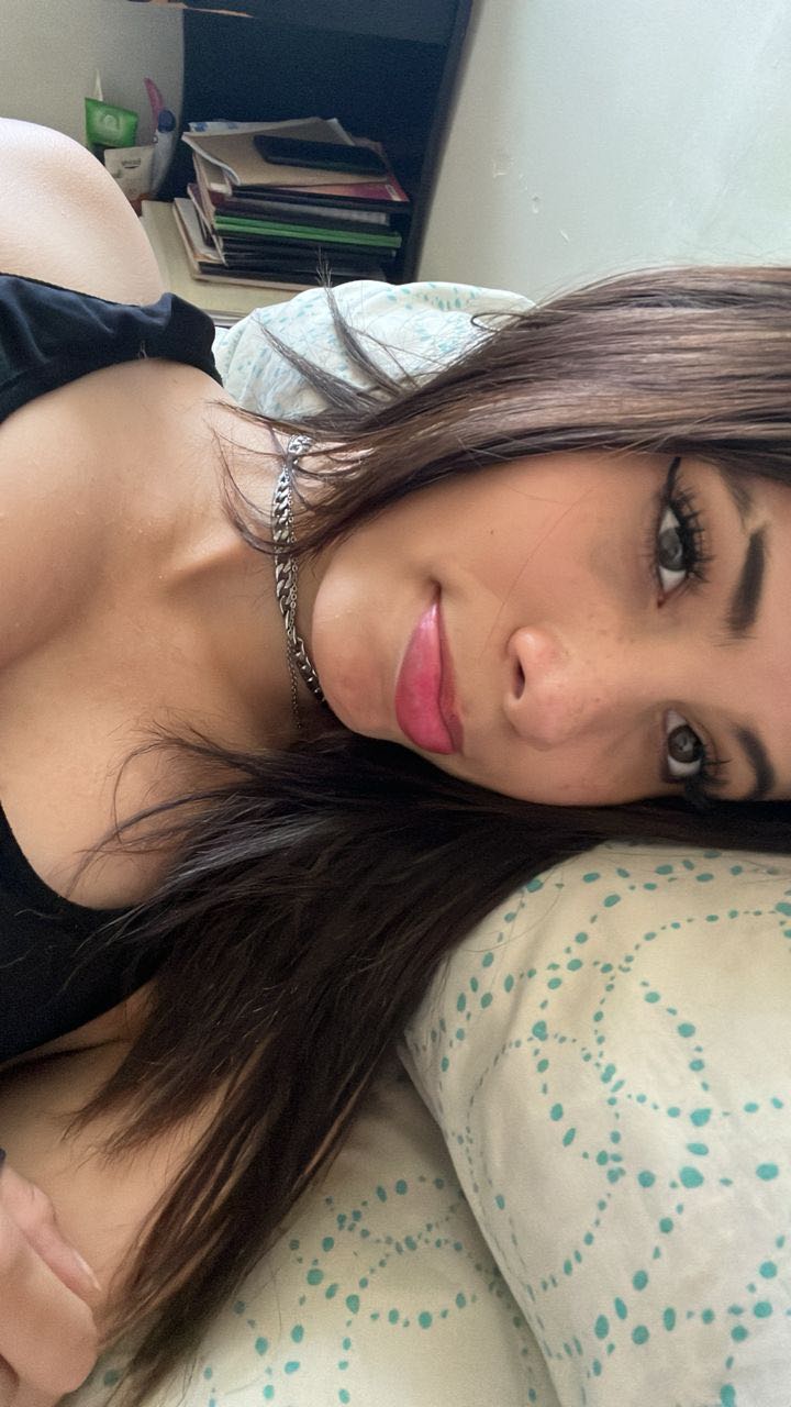 Luna on Uhmegle Cam Chat No Signup