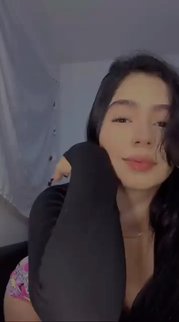 Camila live cam chat no signup on Uhmegle