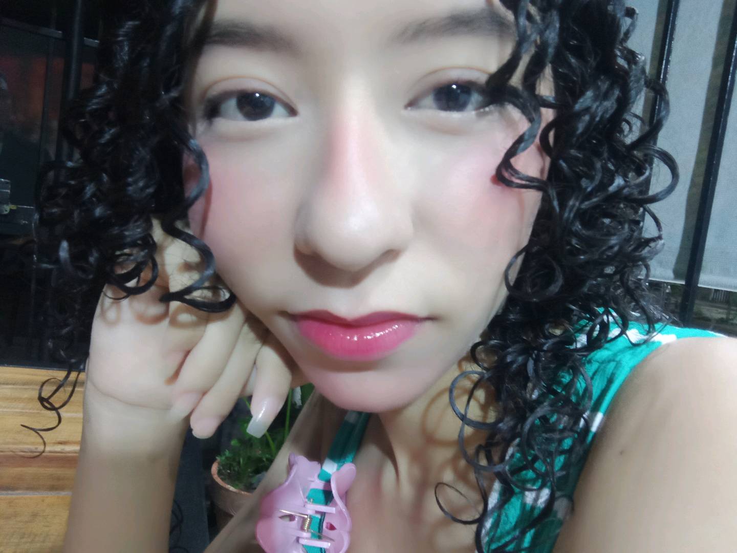 Aleja on Uhmegle Live Girls